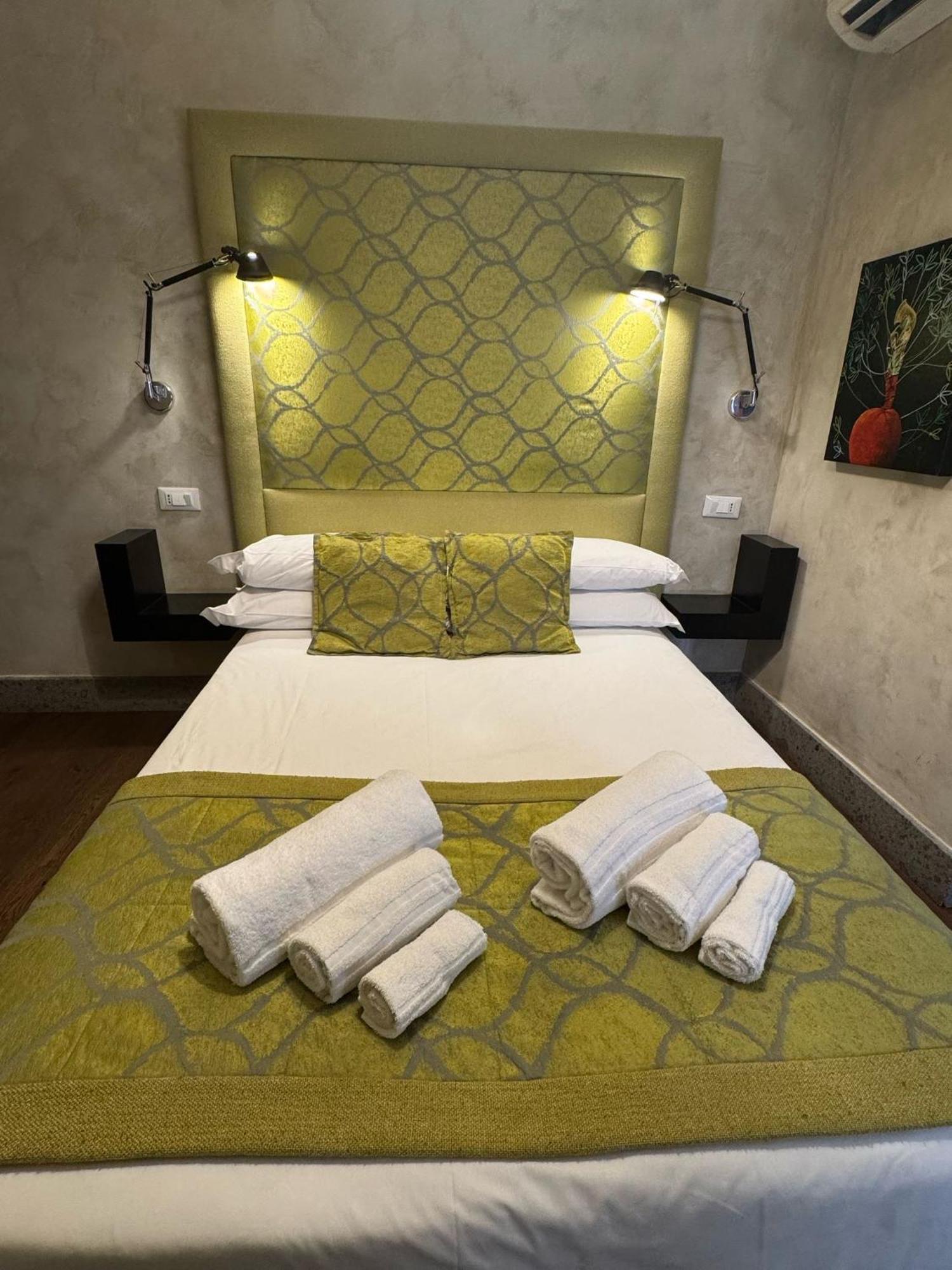 Pantheon Luxury Suite โรม ภายนอก รูปภาพ